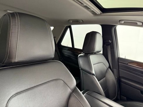 Used 2012 Mercedes-Benz ML 350 4MATIC image 38