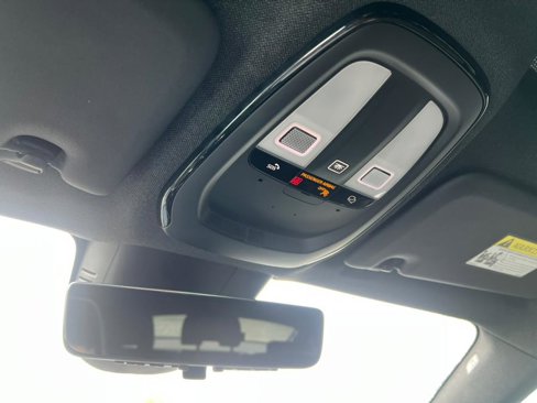 Used 2023 Volvo C40 P8 Recharge Ultimate image 23