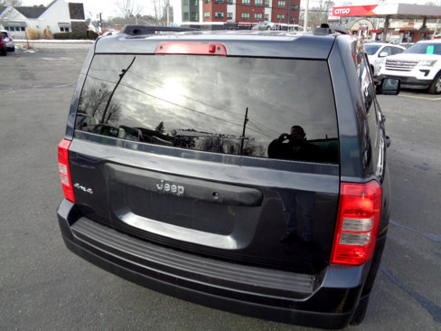 Used 2014 Jeep Patriot Sport w/ Tire & Wheel Group image 12