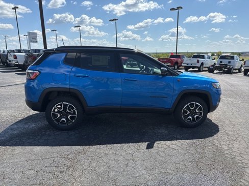 New 2026 Jeep Compass Trailhawk image 6