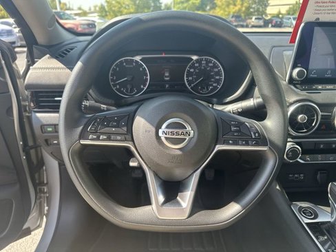 Certified 2023 Nissan Sentra SV image 19