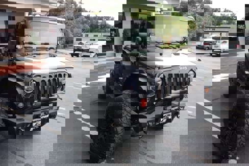 Used 2010 Jeep Wrangler Sport image 3