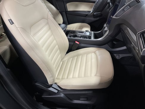 Used 2024 Ford Edge SEL image 13