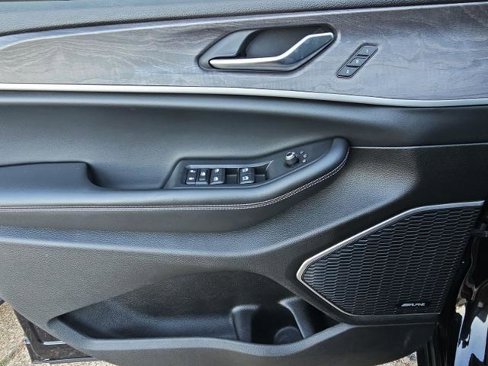 Used 2021 Jeep Grand Cherokee L Limited image 21
