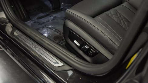 Certified 2023 BMW 530i w/ Premium Package image 24