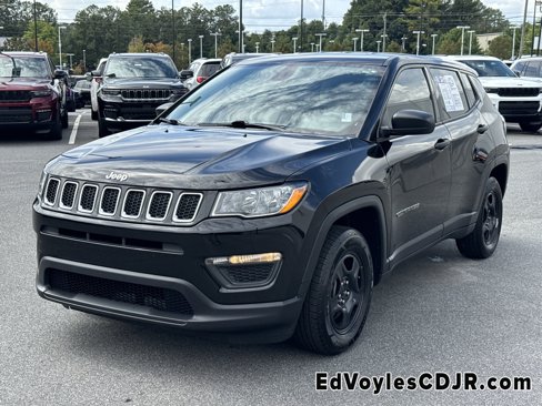Used 2018 Jeep Compass Sport image 3