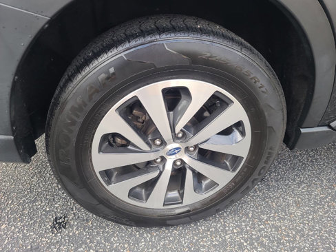 Used 2023 Subaru Outback Premium image 10