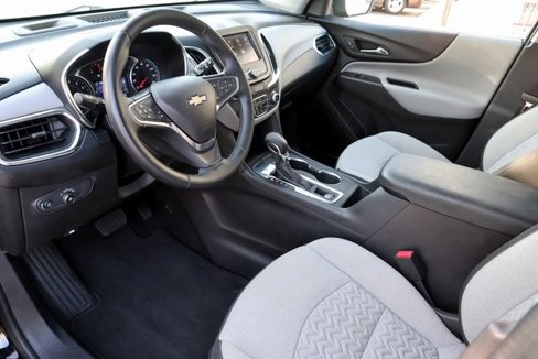 Used 2024 Chevrolet Equinox LT image 3