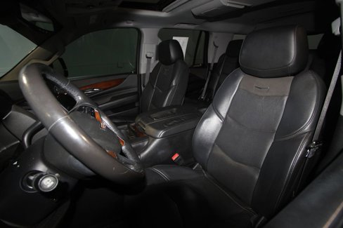 Used 2016 Cadillac Escalade Premium image 4