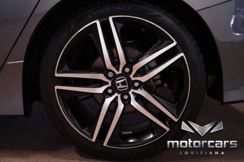 Used 2017 Honda Accord Sport image 18