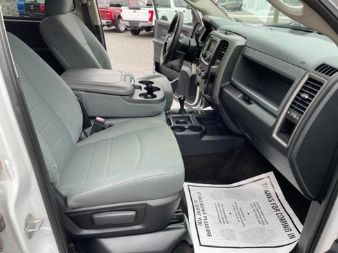 Used 2015 RAM 2500 Tradesman w/ Chrome Appearance Group image 28