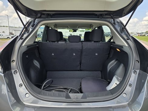 Used 2024 Nissan Leaf S image 13