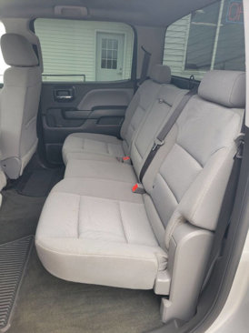 Used 2018 Chevrolet Silverado 1500 Custom w/ Custom Value Package image 12