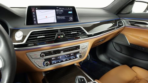 Used 2020 BMW 740i xDrive w/ Interior Design Package image 49