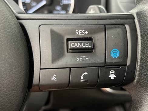 Used 2024 Nissan Rogue SV image 44