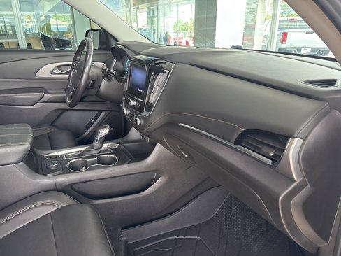 Used 2021 Chevrolet Traverse RS image 44