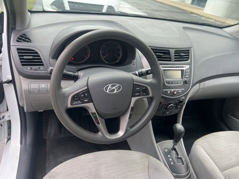Used 2017 Hyundai Accent Value Edition image 19