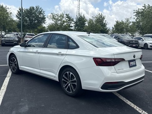 Used 2024 Volkswagen Jetta Sport image 8
