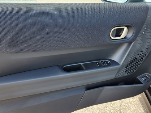 New 2025 MINI Cooper 2-Door Hardtop image 8