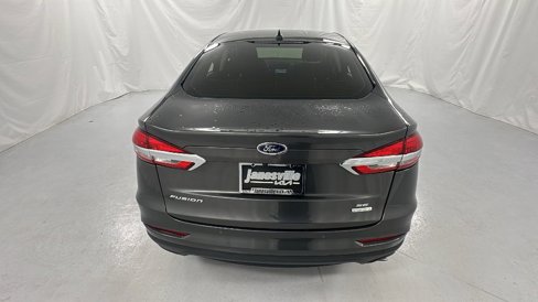 Used 2019 Ford Fusion SE image 4