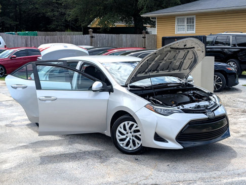 Used 2019 Toyota Corolla XLE image 11
