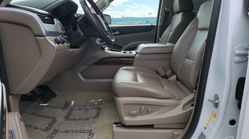 Used 2017 GMC Yukon SLT w/ Open Road Package image 18