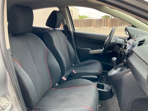 Used 2013 MAZDA MAZDA2 Touring image 46