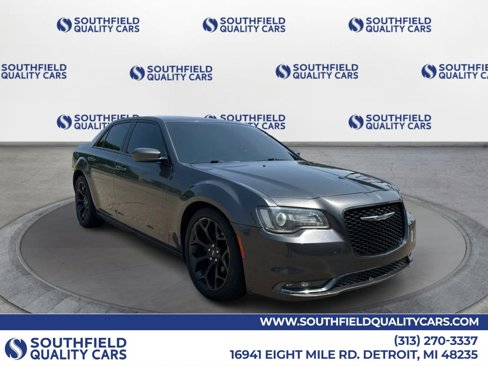 Used 2019 Chrysler 300 S image 1