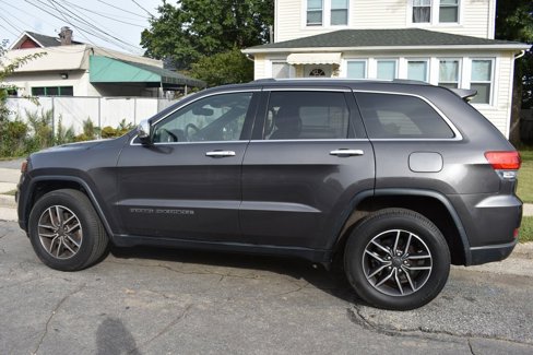 Used 2019 Jeep Grand Cherokee Limited w/ Luxury Group II image 7