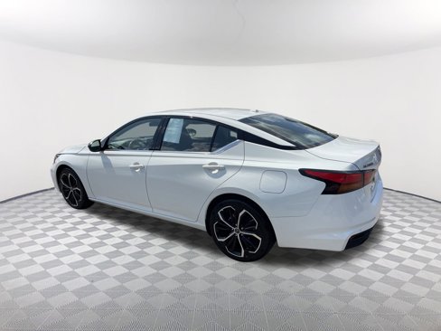 Used 2023 Nissan Altima 2.5 SR image 15