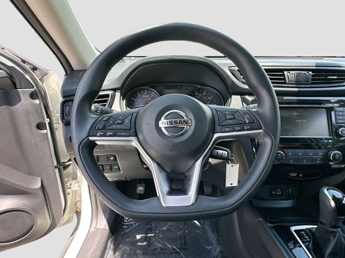 Certified 2020 Nissan Rogue S image 11