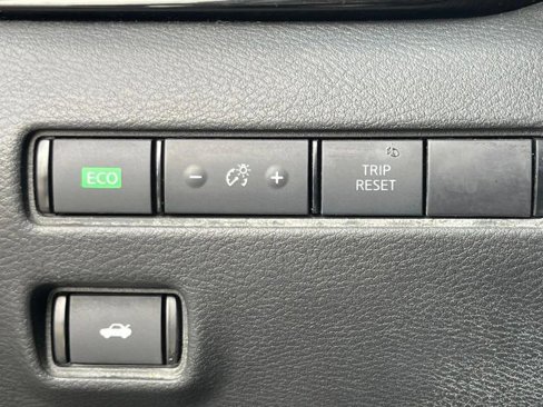 Used 2021 Nissan Sentra SV image 15