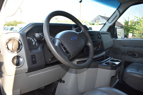 Used 2010 Ford E-250 and Econoline 250 image 17