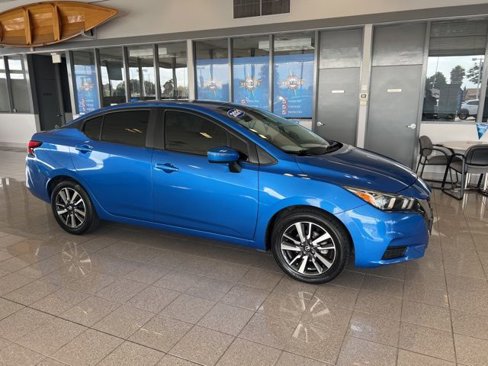 Used 2021 Nissan Versa SV image 4