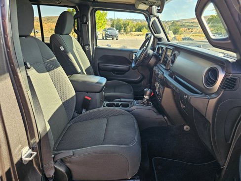 Used 2021 Jeep Wrangler Unlimited Sport image 15