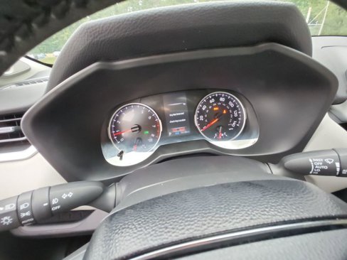 Used 2021 Toyota RAV4 XLE Premium image 16