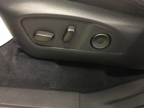 Used 2025 GMC Acadia Elevation image 34