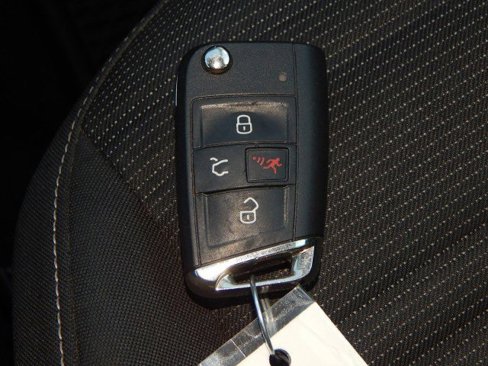 Used 2022 Volkswagen Tiguan S image 26