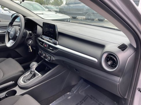 Used 2024 Kia Forte LXS image 29