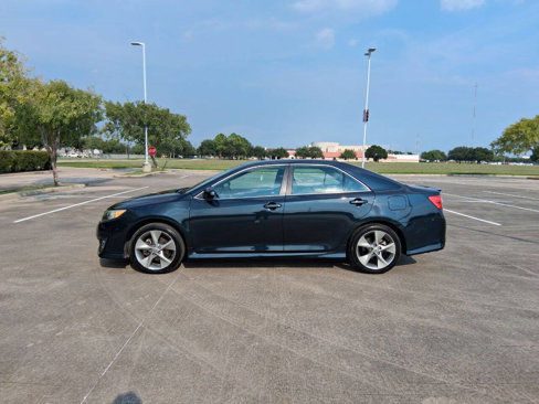 Used 2012 Toyota Camry SE image 3