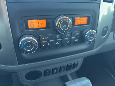 Used 2019 Nissan Frontier SL image 31