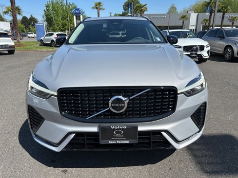 New 2025 Volvo XC60 B5 Core w/ Climate Package image 11