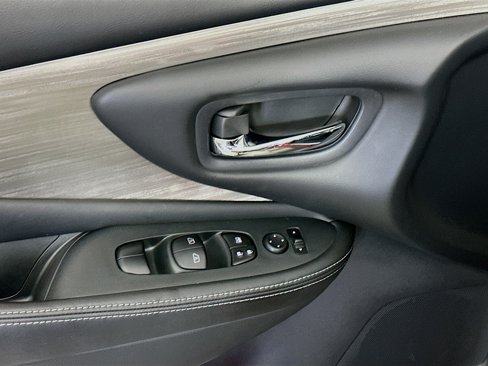 Used 2018 Nissan Murano S image 15