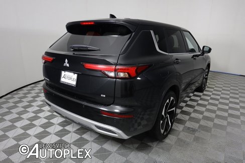 Used 2024 Mitsubishi Outlander SE image 5