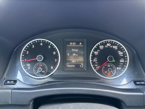 Used 2016 Volkswagen Tiguan S image 15