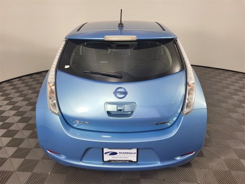Used 2015 Nissan Leaf SV image 22