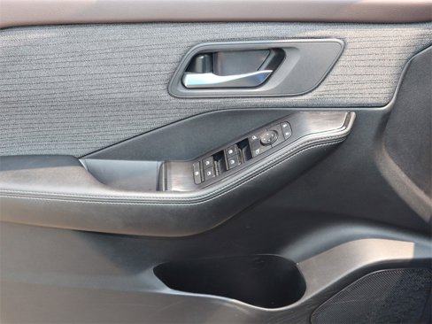 Certified 2023 Nissan Rogue SV image 15