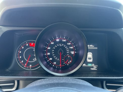 Used 2022 Hyundai Elantra SE image 12