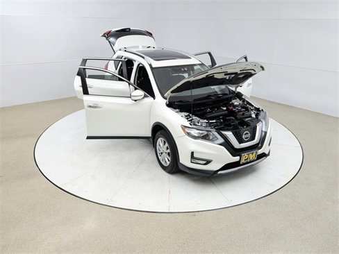 Used 2017 Nissan Rogue SV image 21