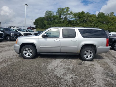 Used 2011 GMC Yukon XL SLE w/ Suspension Package, Off-Road image 7